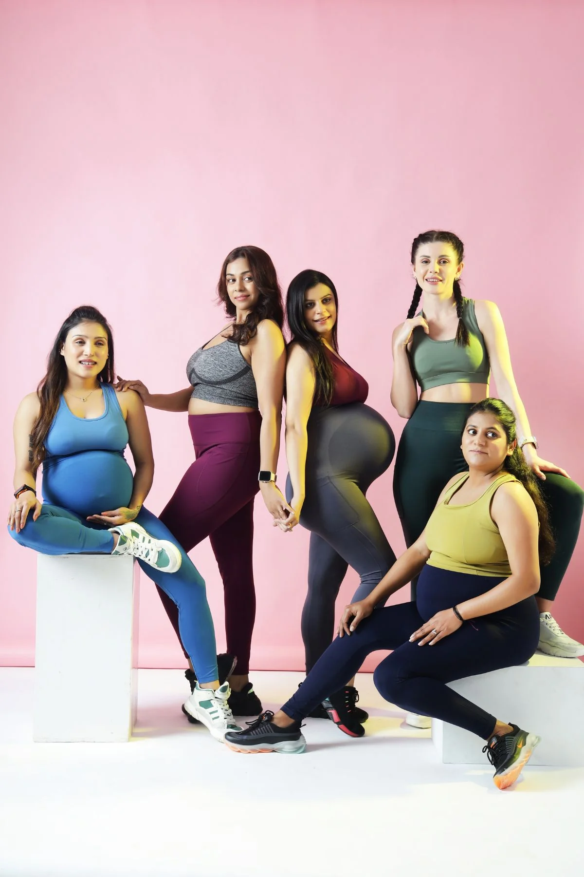 Seamless Adaptable Bump Support Tulipwood Maternity Leggings - Image 6